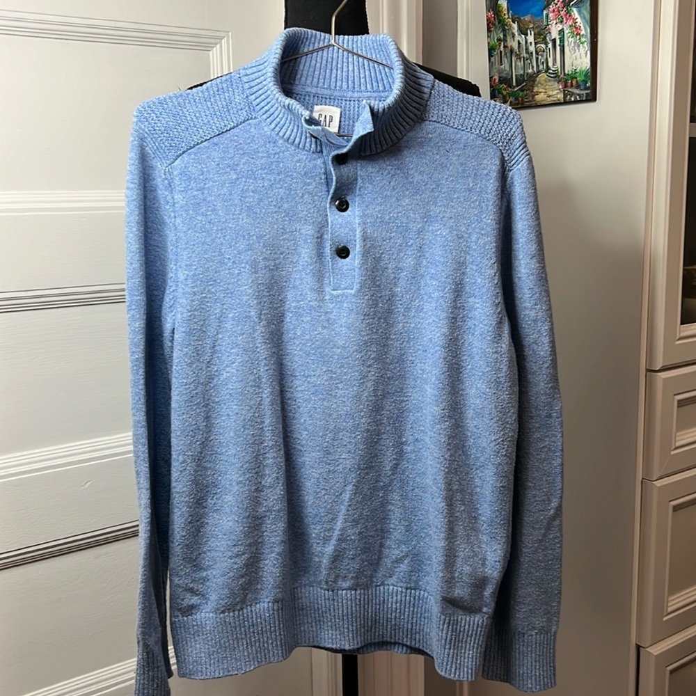 GAP MENS SWEATER‎